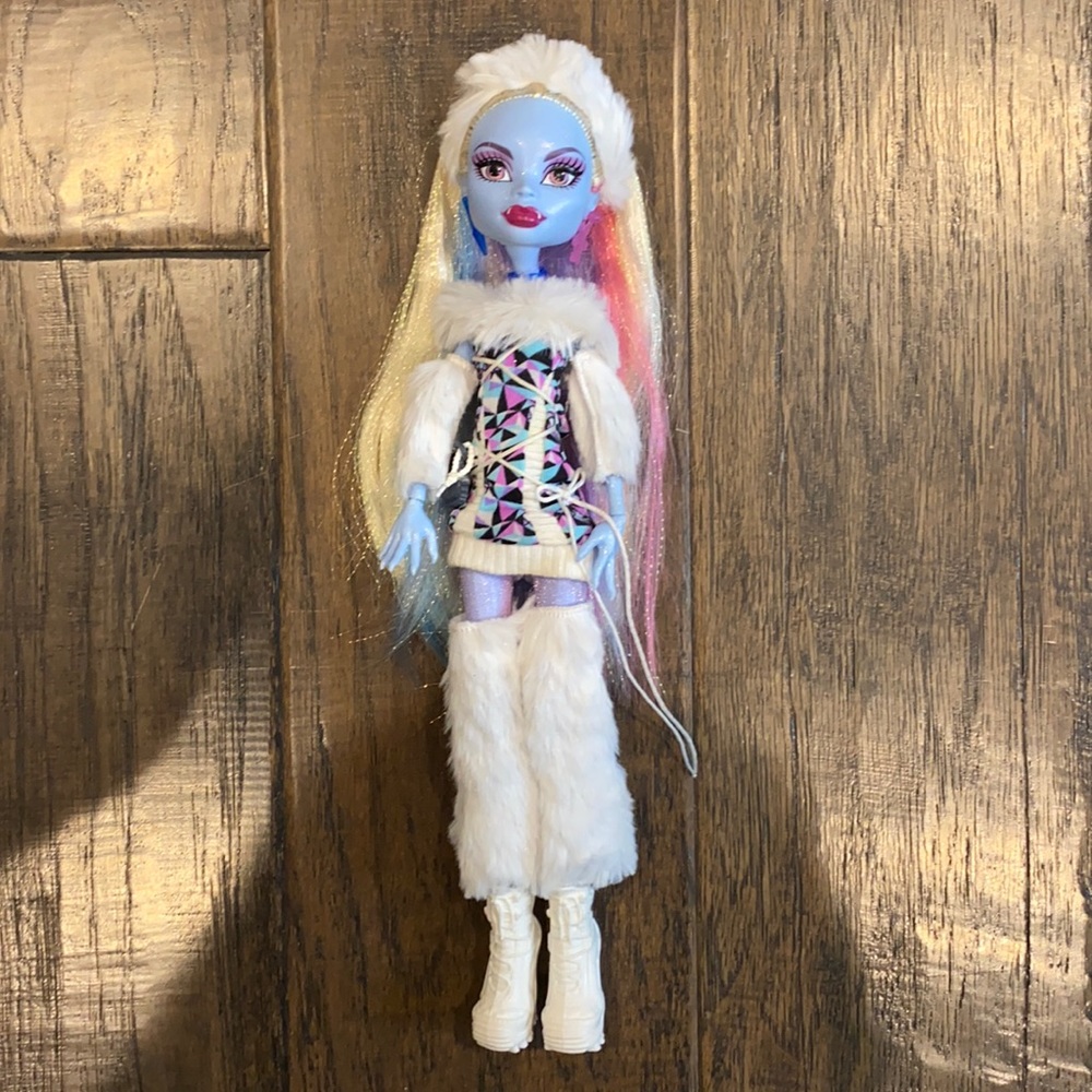 MONSTER HIGH First Wave Abbey Bominable